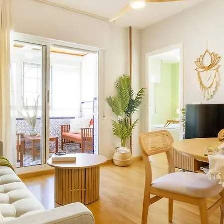 Pink Paraiso Penthouse Apartment *